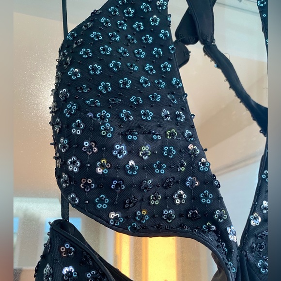 Mac Duggal 68166 Floral Sequined Criss Cross Bodice Gown Cut Out Black 8 - Picture 6 of 7